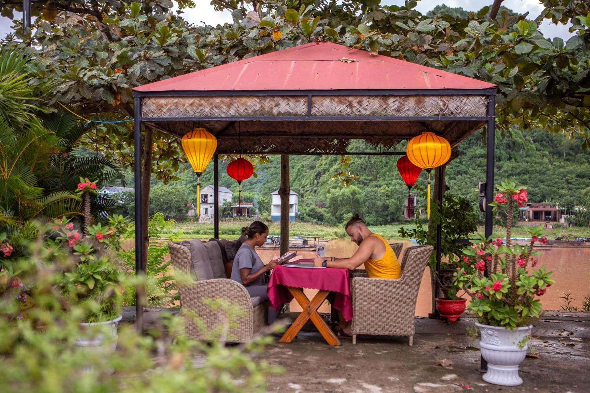 Victory Road Villas Phong Nha Exteriör bild