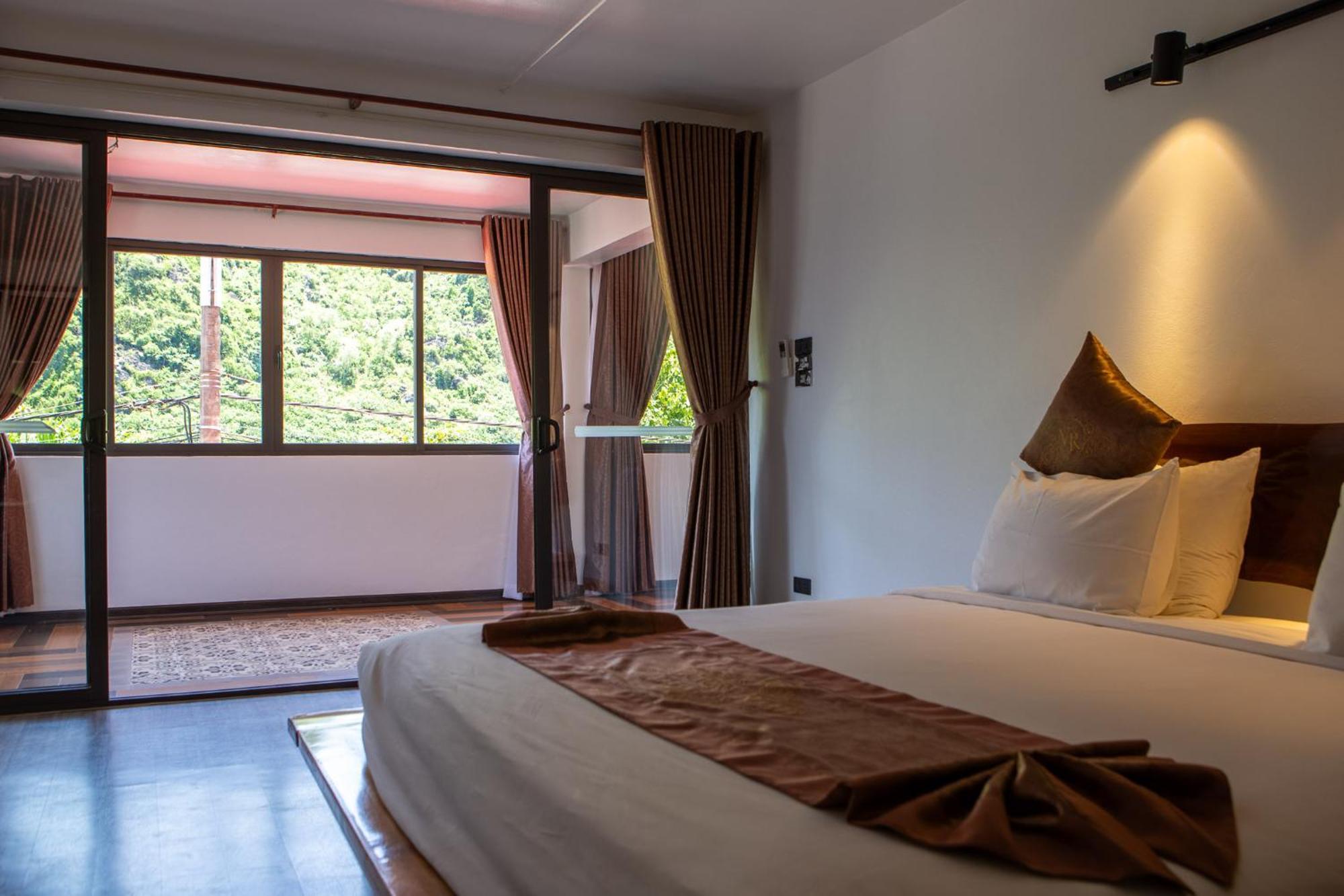 Victory Road Villas Phong Nha Exteriör bild