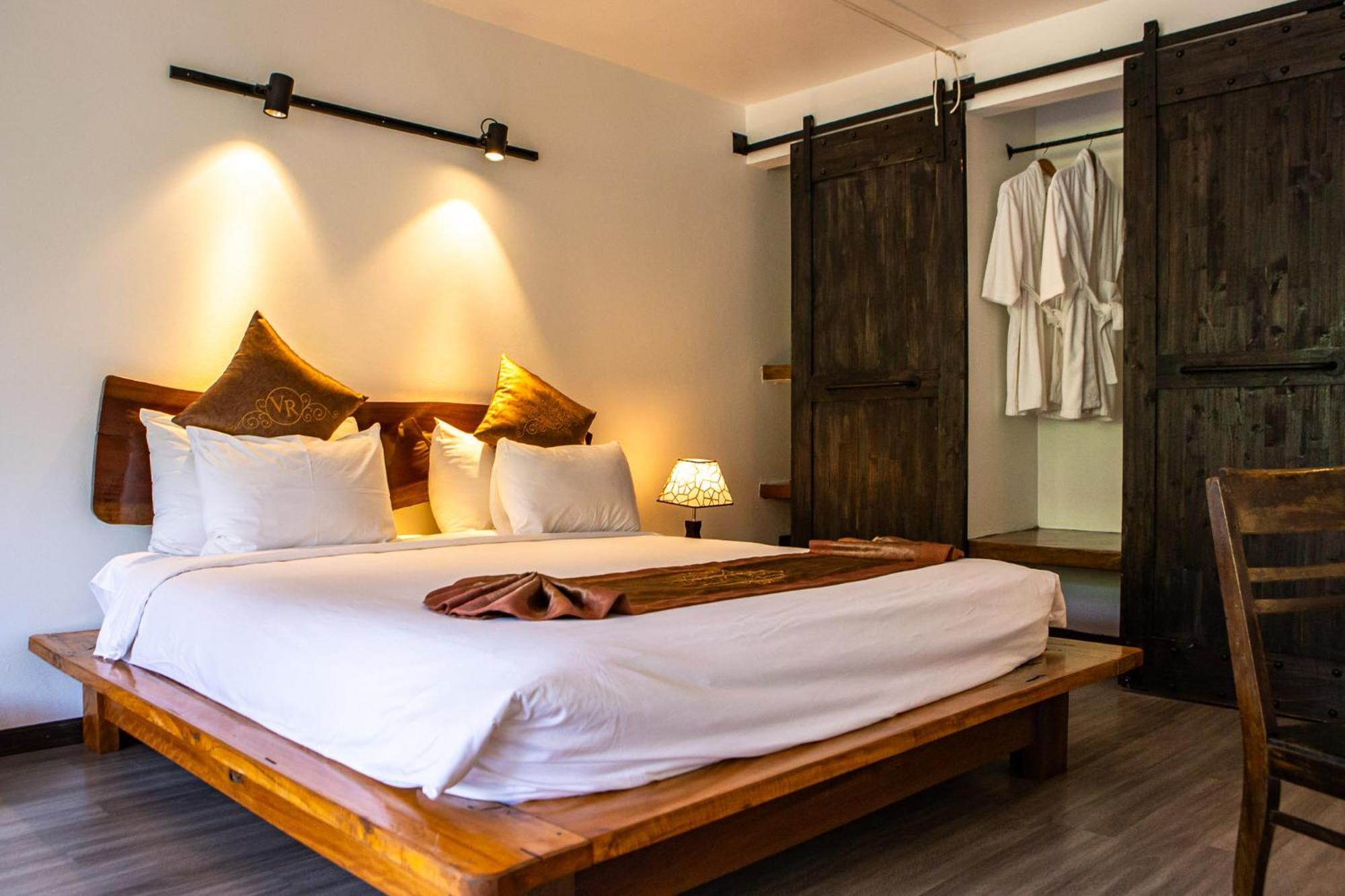 Victory Road Villas Phong Nha Exteriör bild